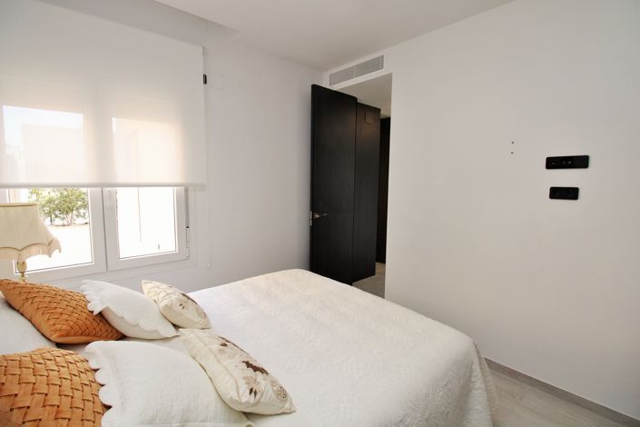 Image No.22-3 Bed Villa for sale