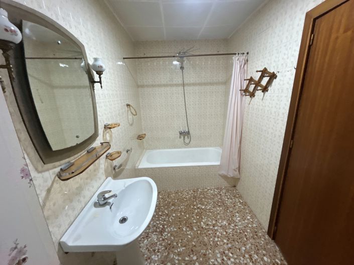 Image No.11-3 Bed Apartment for sale