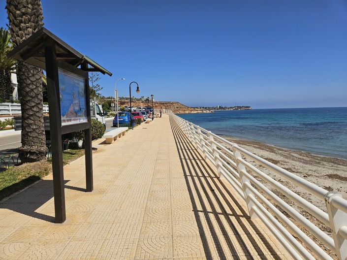 Image No.29-3 Bed Villa for sale