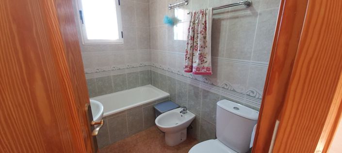 Image No.43-3 Bed Quad for sale