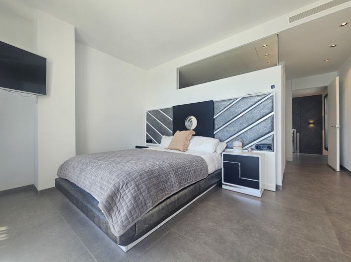 Image No.30-4 Bed Villa for sale