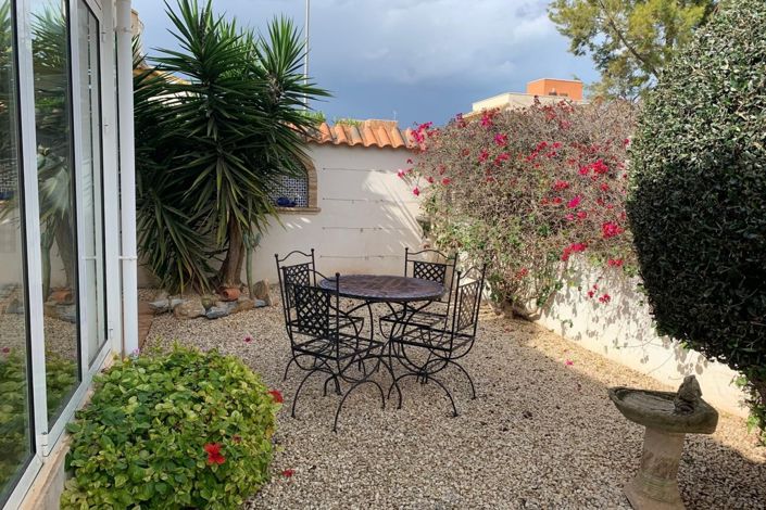 Image No.39-3 Bed Property for sale