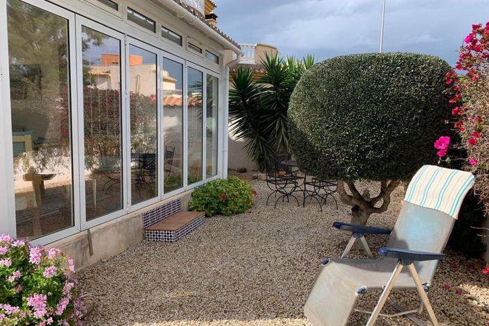 Image No.40-3 Bed Property for sale