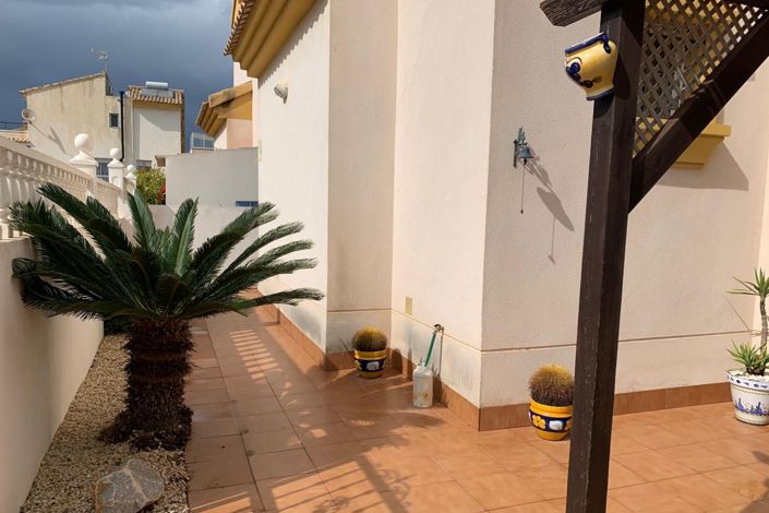 Image No.50-3 Bed Property for sale