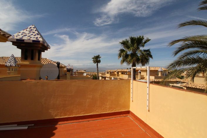 Image No.19-4 Bed Property for sale