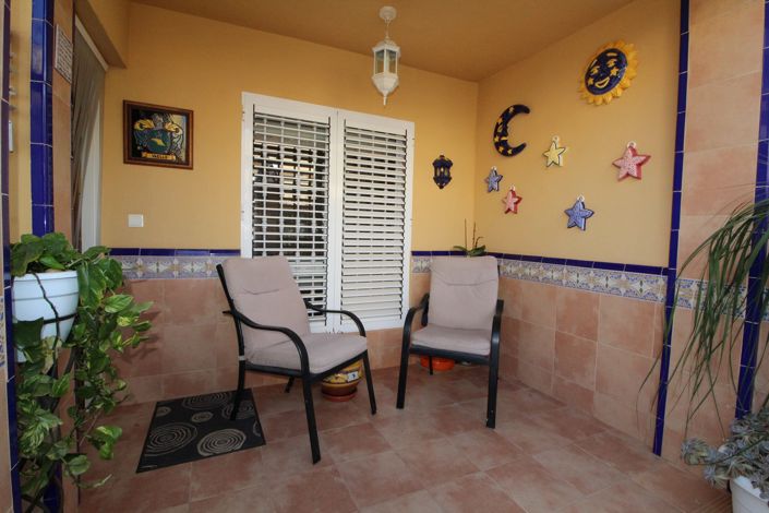 Image No.2-4 Bed Property for sale