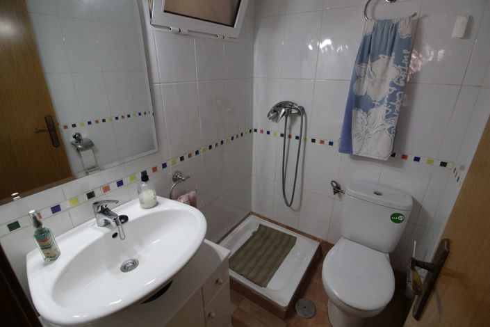 Image No.9-4 Bed Property for sale