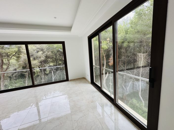 Image No.17-4 Bed Villa for sale