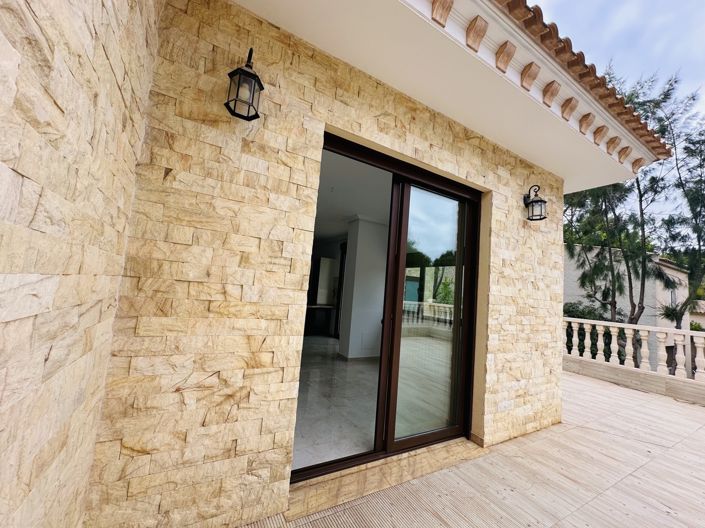 Image No.5-4 Bed Villa for sale