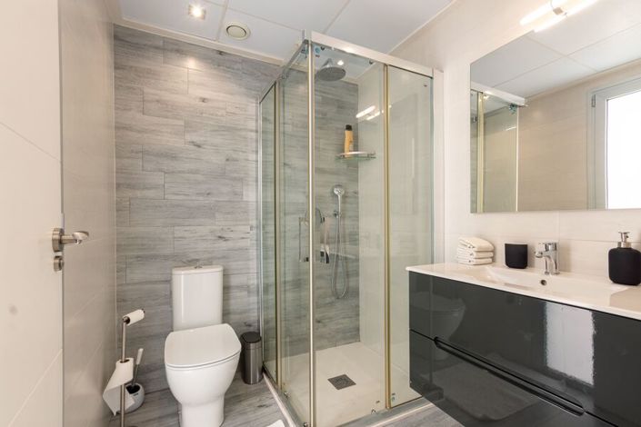 Image No.25-3 Bed Villa for sale