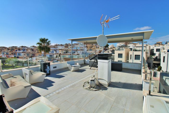 Image No.25-3 Bed Villa for sale