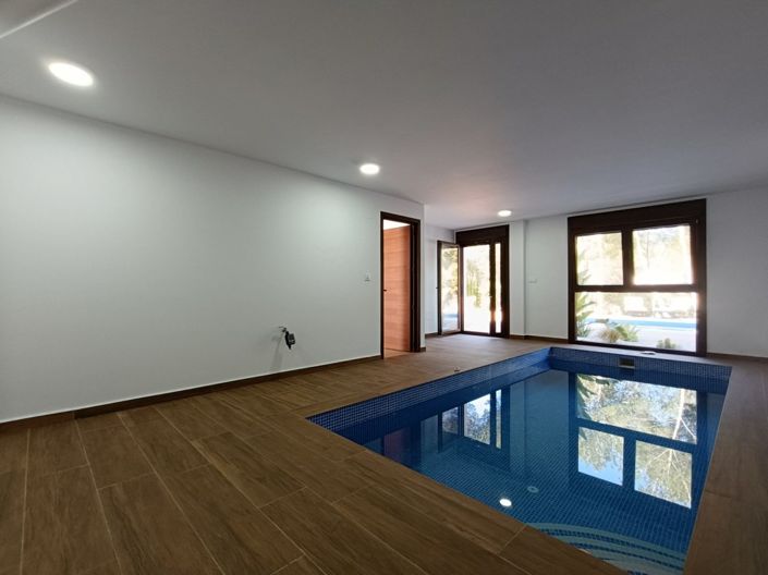 Image No.38-5 Bed Villa for sale