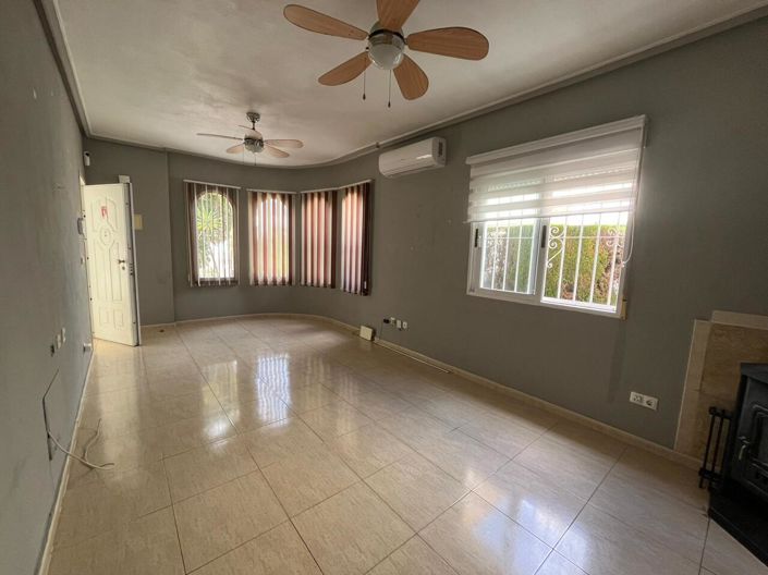 Image No.12-3 Bed Villa for sale