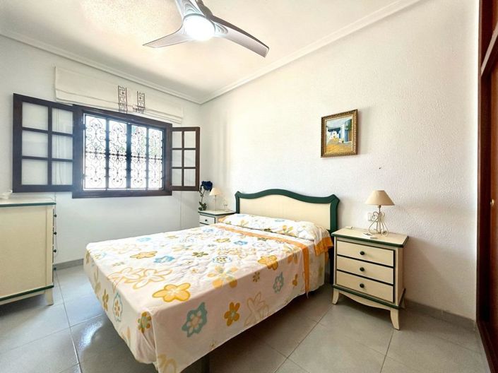 Image No.13-Villa de 4 chambres à vendre à Orihuela Costa