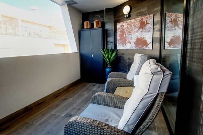 Image No.20-2 Bed Apartment for sale