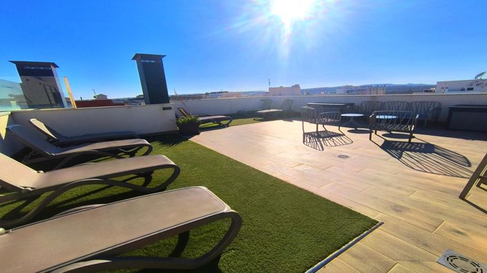 Image No.38-2 Bed Apartment for sale