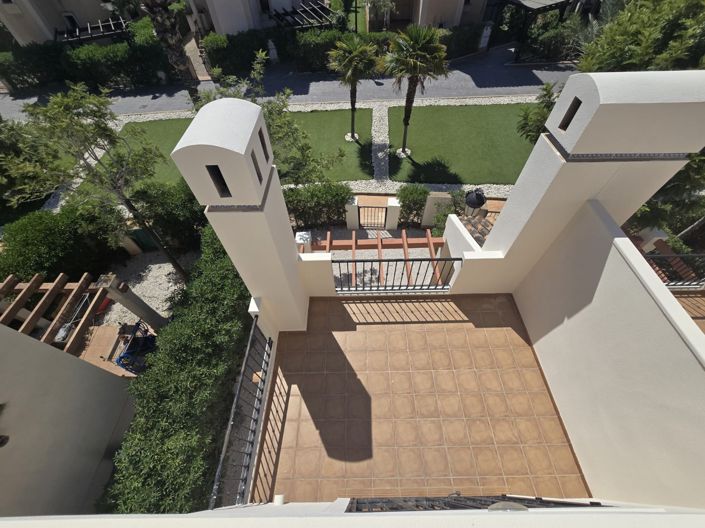 Image No.19-3 Bed Property for sale