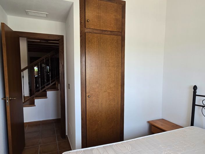 Image No.25-3 Bed Property for sale