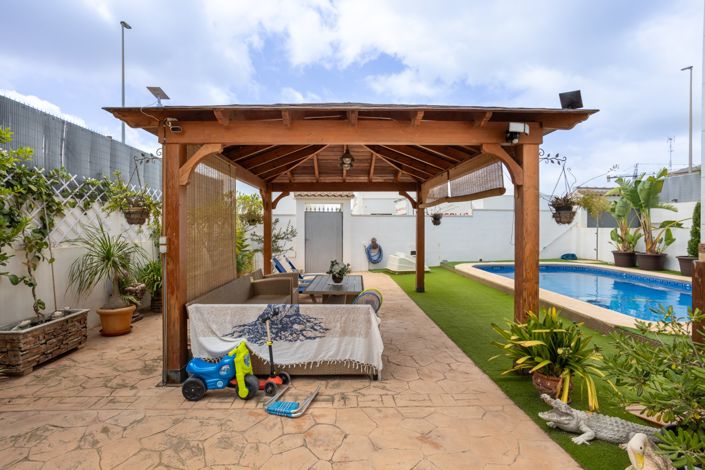 Image No.32-4 Bed Villa for sale