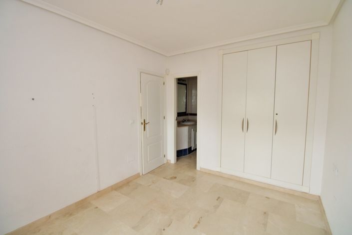 Image No.14-2 Bed Apartment for sale