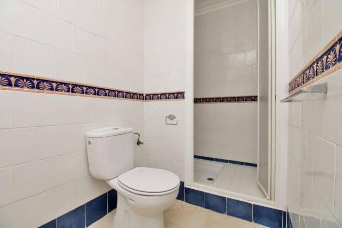 Image No.16-2 Bed Apartment for sale