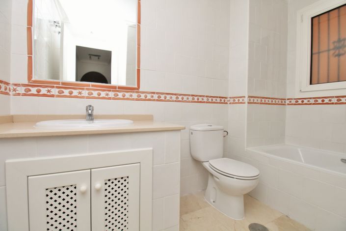 Image No.19-2 Bed Apartment for sale