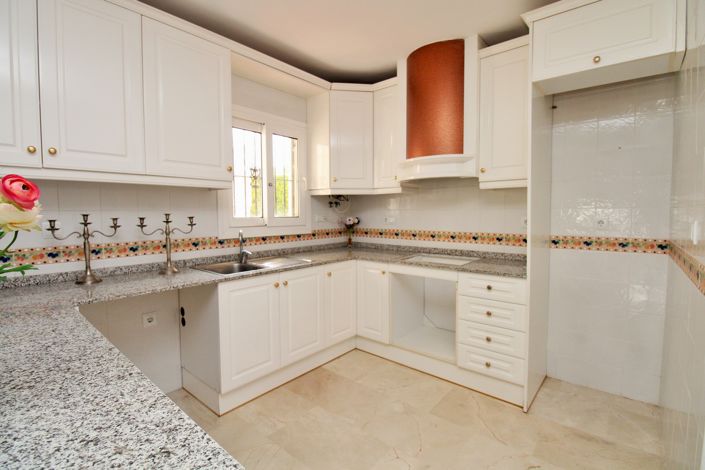 Image No.9-2 Bed Apartment for sale