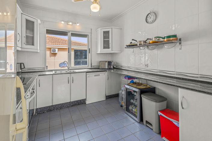 Image No.27-4 Bed Villa for sale