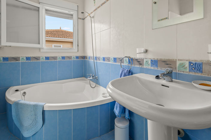 Image No.36-4 Bed Villa for sale