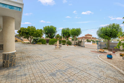 5928157231villaforsaleinalgorfa30297768large
