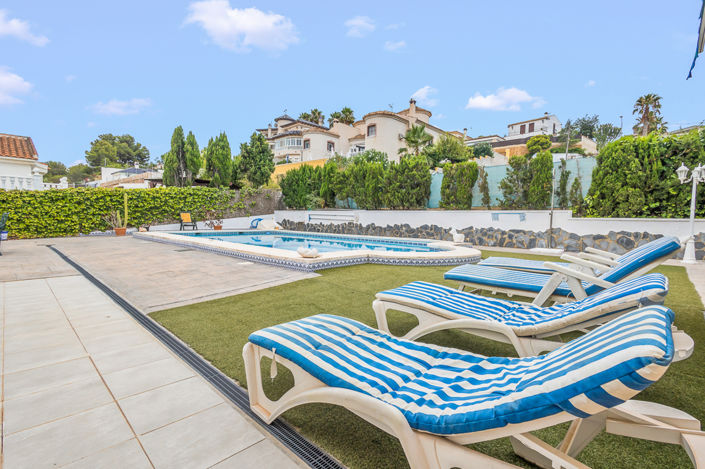 Image No.8-4 Bed Villa for sale