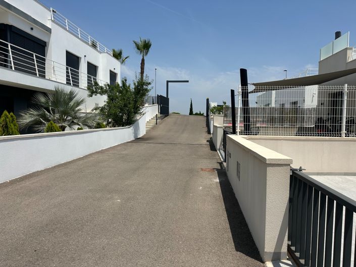 Image No.14-5 Bed Villa for sale