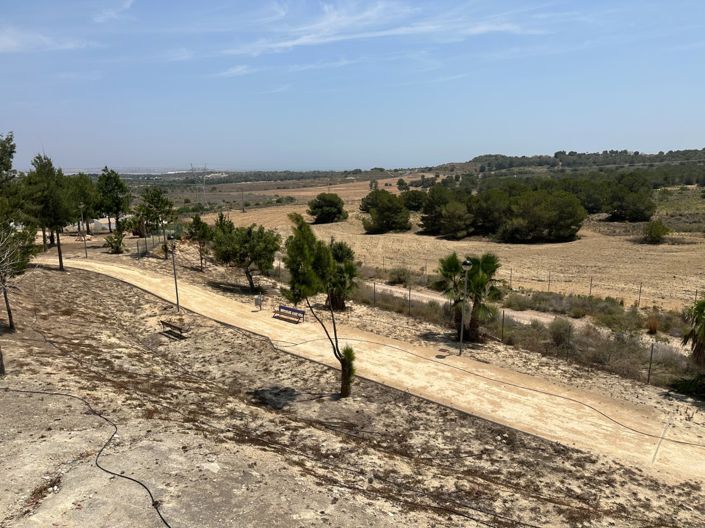 Image No.6-5 Bed Villa for sale