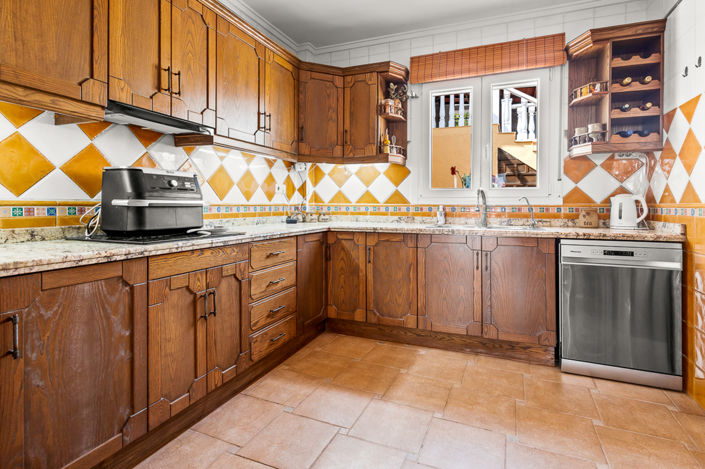 Image No.11-3 Bed Villa for sale