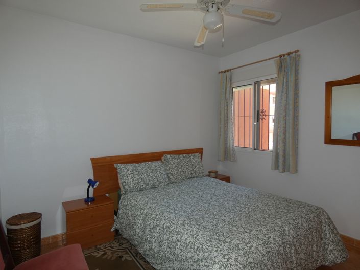 Image No.20-3 Bed Townhouse for sale