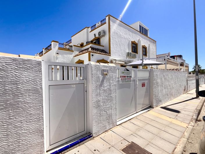 Image No.32-3 Bed Townhouse for sale