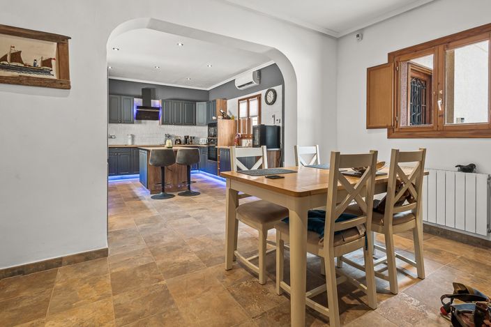 Image No.9-Propriété de 4 chambres à vendre à Torremendo