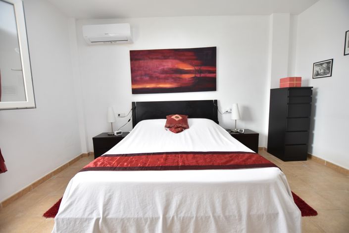 Image No.29-3 Bed Villa for sale