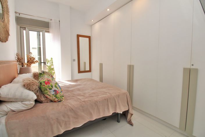 Image No.19-4 Bed Villa for sale