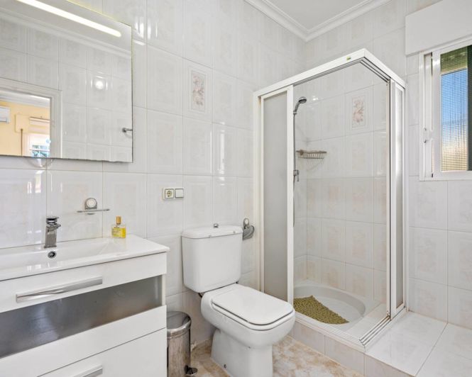 Image No.11-4 Bed Villa for sale