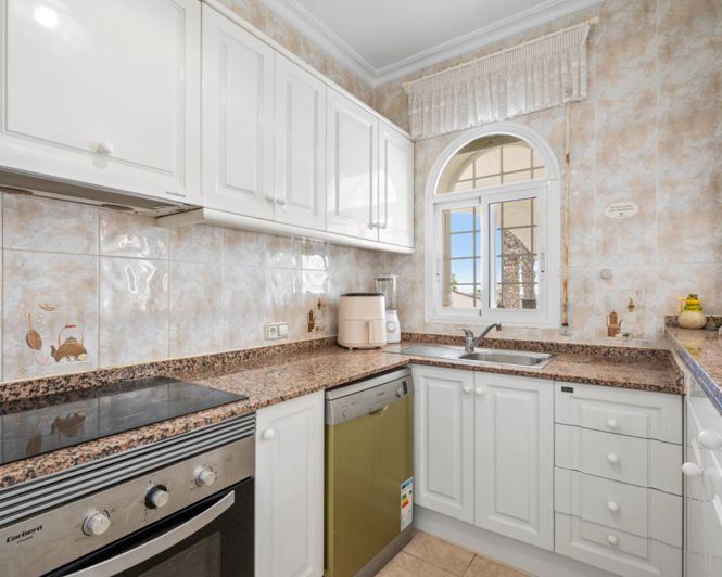 Image No.4-4 Bed Villa for sale