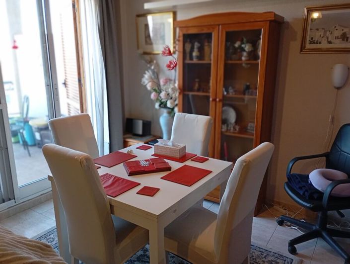 Image No.17-2 Bed Property for sale