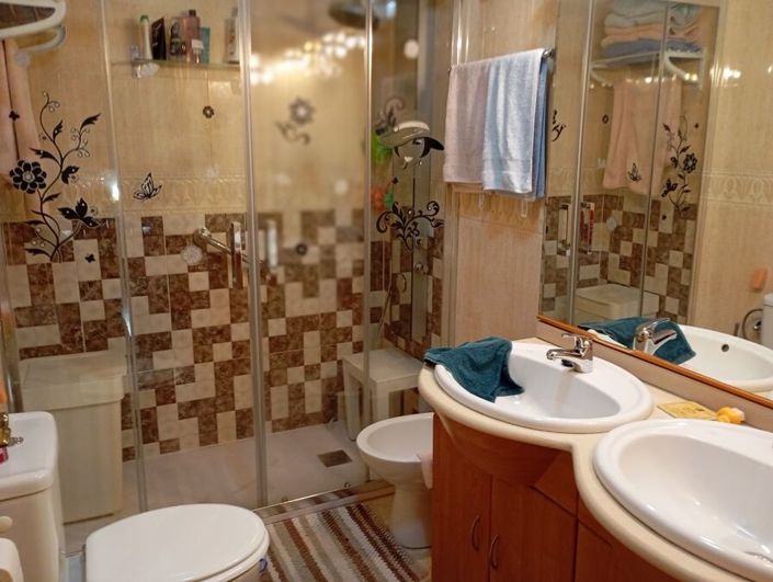 Image No.2-2 Bed Property for sale