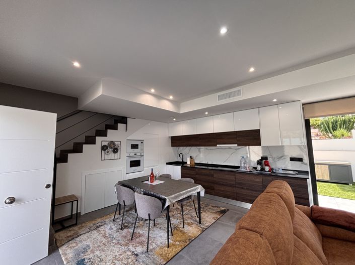 Image No.9-2 Bed Villa for sale