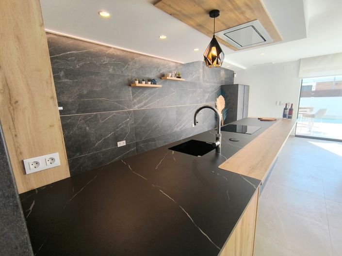 Image No.9-3 Bed Property for sale