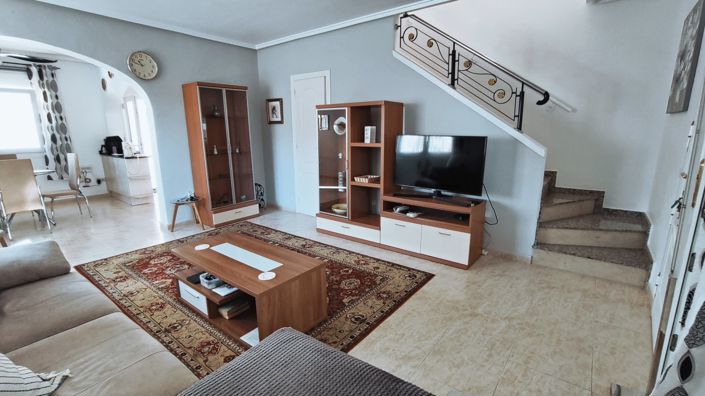 Image No.8-3 Bed Property for sale