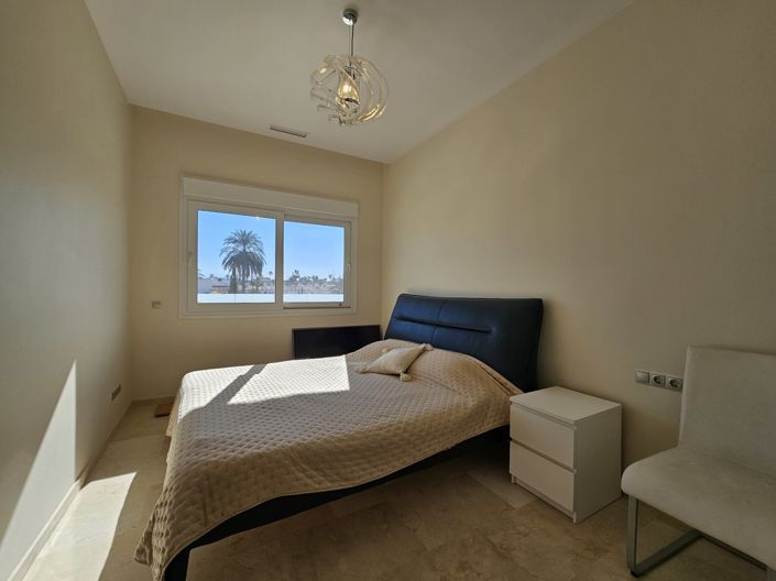 Image No.21-5 Bed Villa for sale