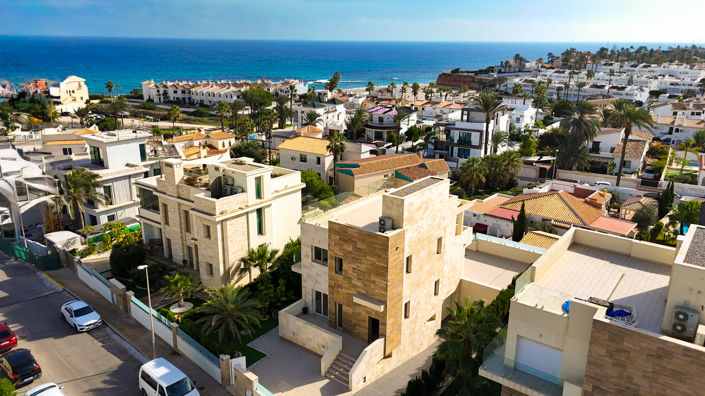 Image No.3-5 Bed Villa for sale