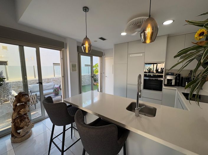 Image No.21-Villa de 4 chambres à vendre à Orihuela Costa