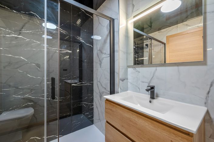 Image No.21-3 Bed Apartment for sale